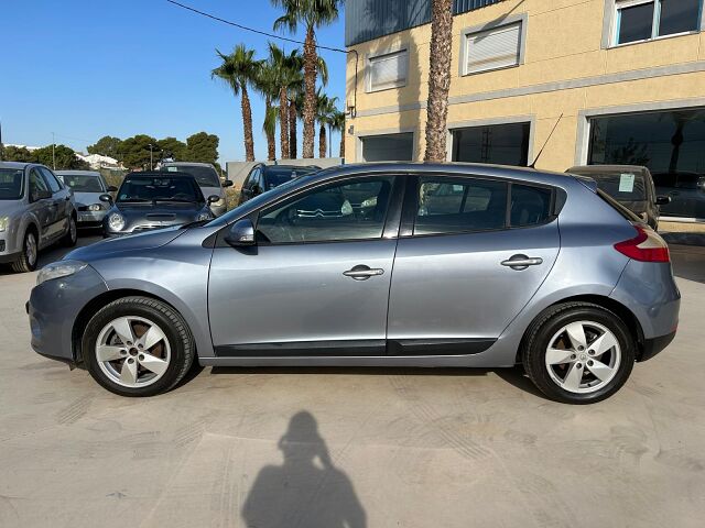 RENAULT MEGANE DYNAMIQUE 2.0 AUTO SPANISH LHD IN SPAIN 76000 MILES SUPERB 2008